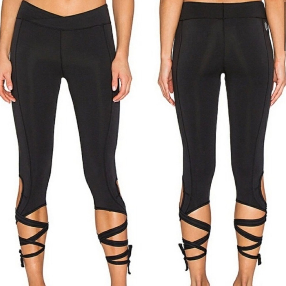 Free People FP Movement Turnout Black Crop